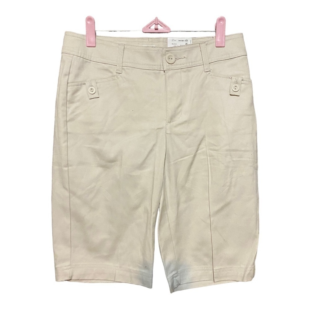 Women’s Short Bermuda Beige Size 4 New With Tag